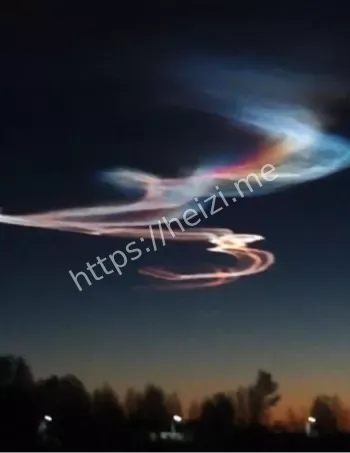 甘肃七彩祥云奇观